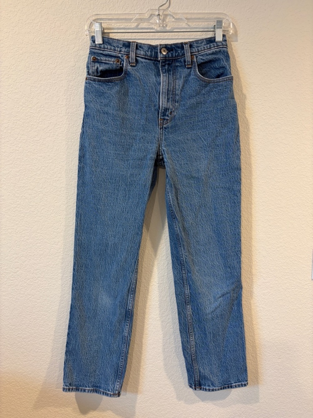 Abercrombie & Fitch Women’s The ‘90s Straight Ultra High Rise Jean - 2S